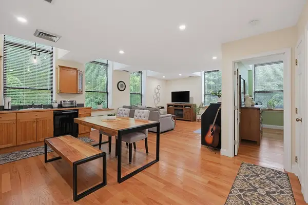 149 Andover St #8, Andover, MA 01810