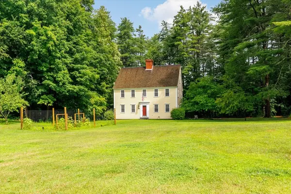 1 Blue Herons Way, Pepperell, MA 01463