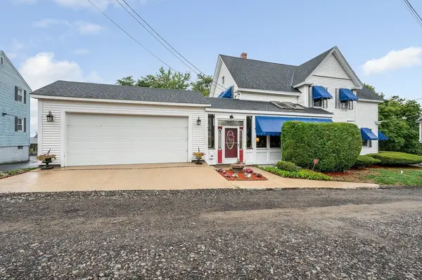 153 Eleventh, Lowell, MA 01850