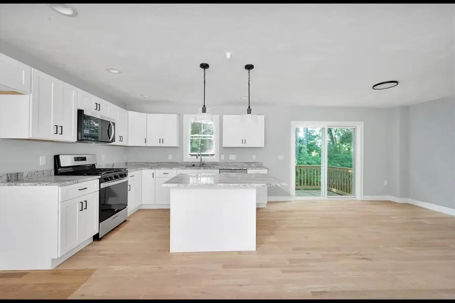 299 Quincy St, Building 3 #3, Holbrook, MA 02343 - #3