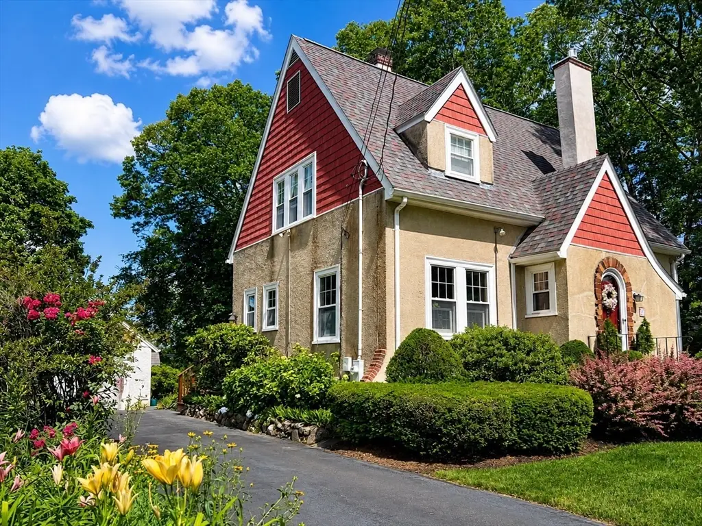 10 Fern Circle, Brockton, MA 02301 - #1