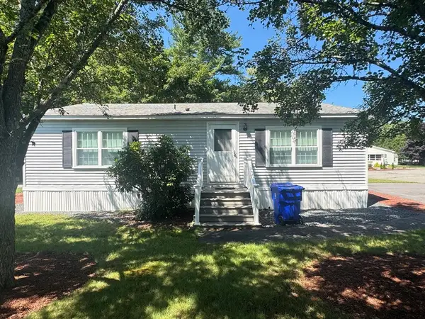 16 Puritan Road, Taunton, MA 02780