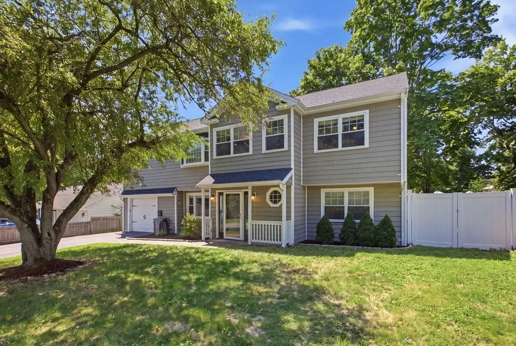34 Drinkwater Ave, Braintree, MA 02184 - #1