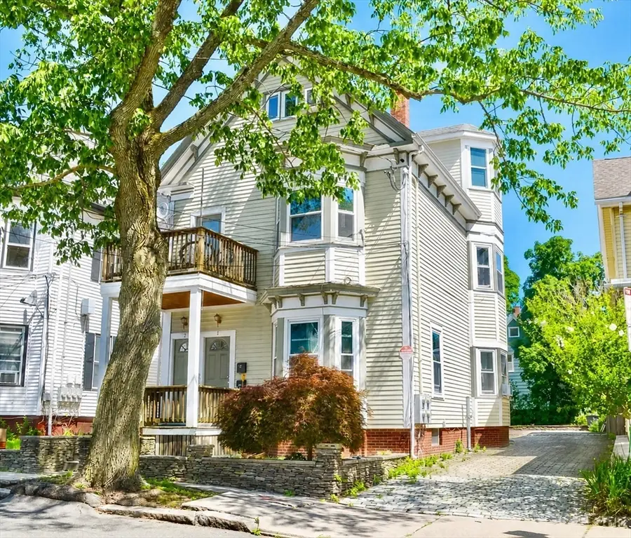 13 Howe St, Somerville, MA 02145 - #2