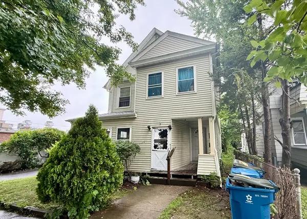 96 Fairview Ave, West Springfield, MA 01089