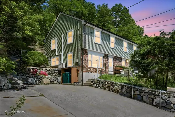 41 Mountain St #41, Woburn, MA 01801