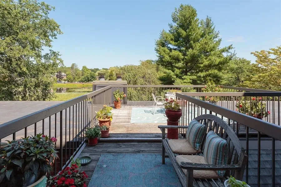 666 Main Street #207, Winchester, MA 01890 - #2