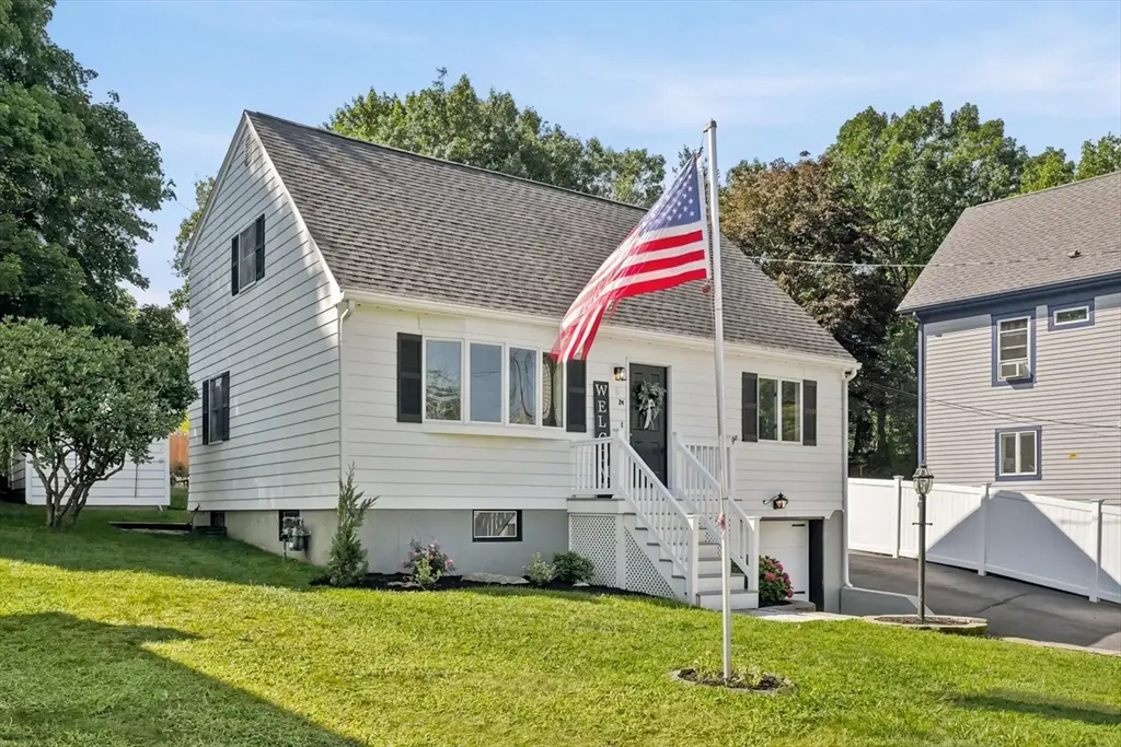 24 Carter Street, Woburn, MA 01801 - #1