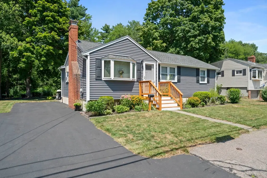 38 Roseen Rd, Holbrook, MA 02343 - #1