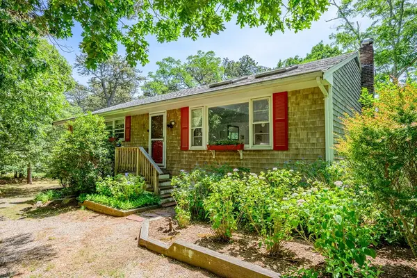 215 Cove View Rd, Wellfleet, MA 02667