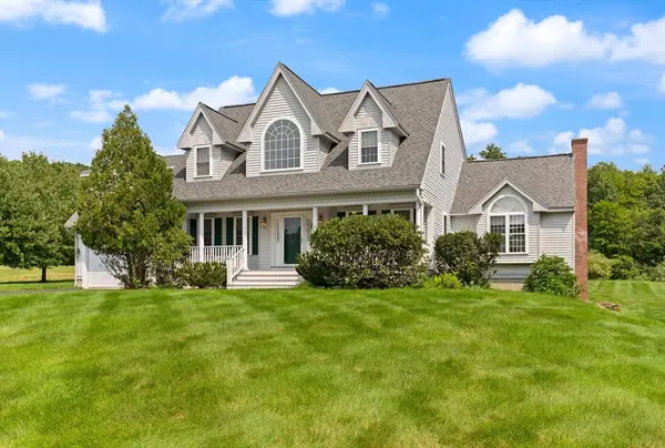 29 Hadley Road, Pepperell, MA 01463