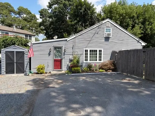 19 Water, Swansea, MA 02777
