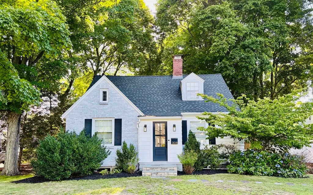 308 Webster St, Needham, MA 02494 - #1