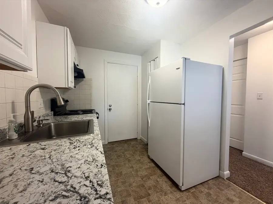 1000 Governor's Drive #15, Winthrop, MA 02152 - #3
