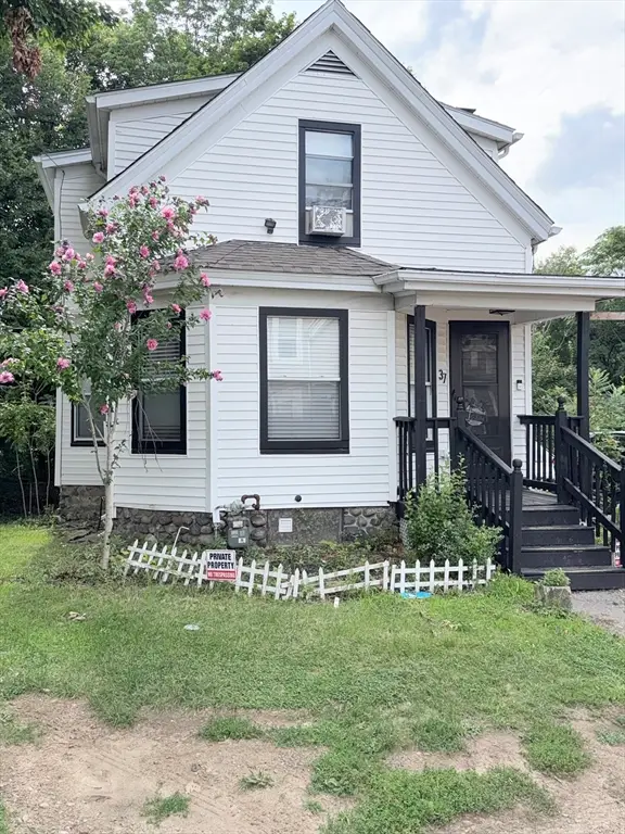 37 Hunt St, Brockton, MA 02302 - #1