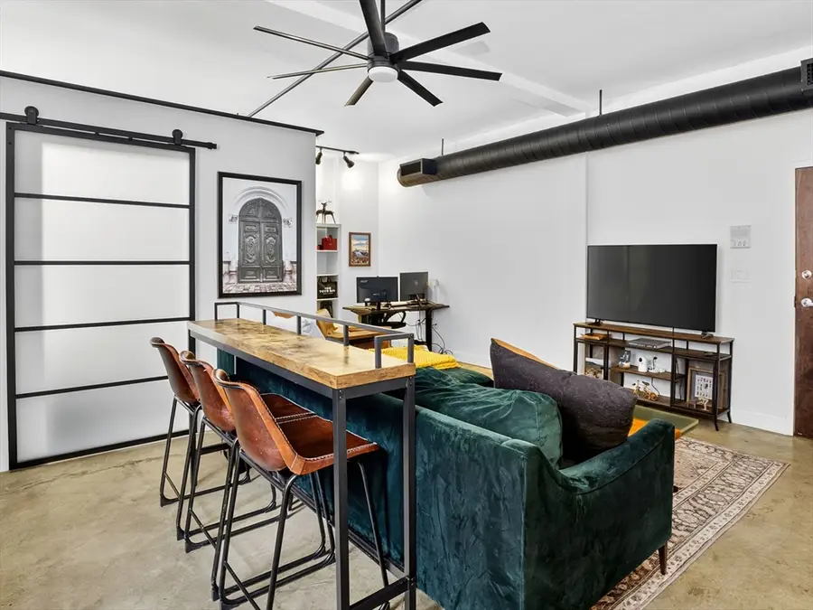 7 Crombie St #4, Salem, MA 01970 - #3