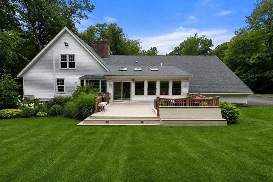 17 Noon Hill Avenue, Norfolk, MA 02056 - #2