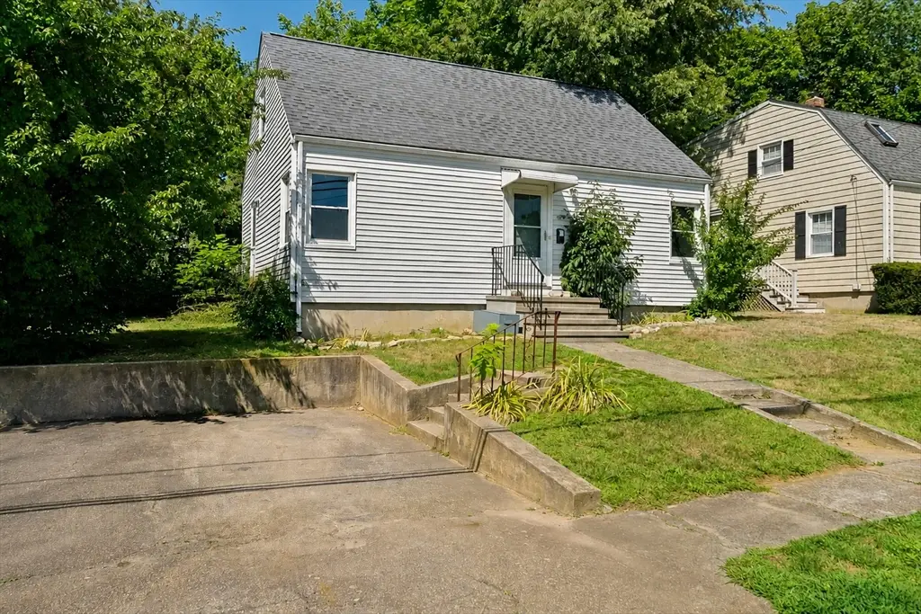 59 Apple Tree Ln, Weymouth, MA 02188 - #1