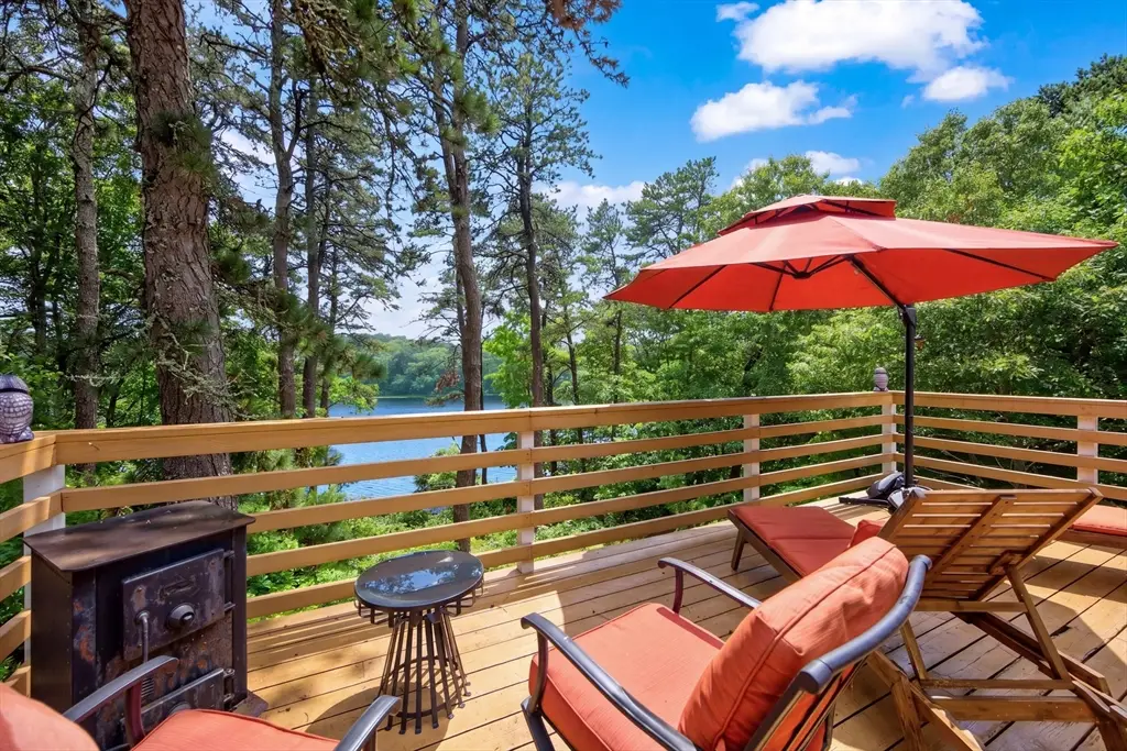 8 Theatre Dr, Falmouth, MA 02536 - #1
