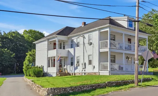28 E Meadow Rd, Lowell, MA 01854
