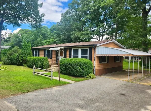 9 Maverick Drive, Brookfield, MA 01506