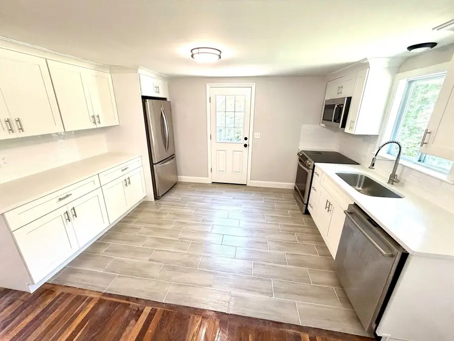 64 King St, Raynham, MA 02767 - #2