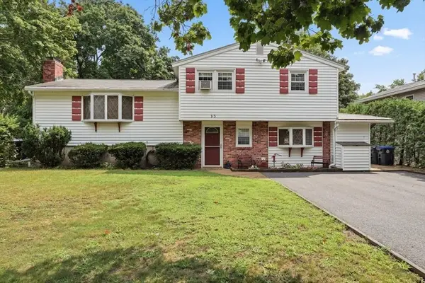 33 Rolling Ln, Hudson, MA 01749