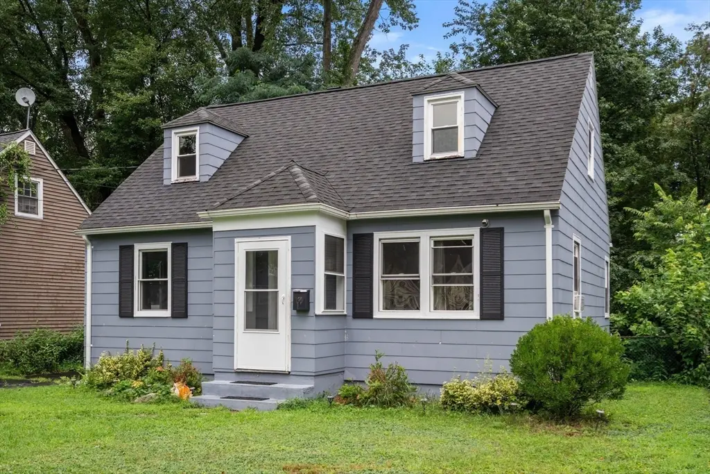 65 Burnside Ter, Springfield, MA 01118 - #1