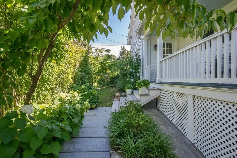 9 Cross Street, Westborough, MA 01581 - #3