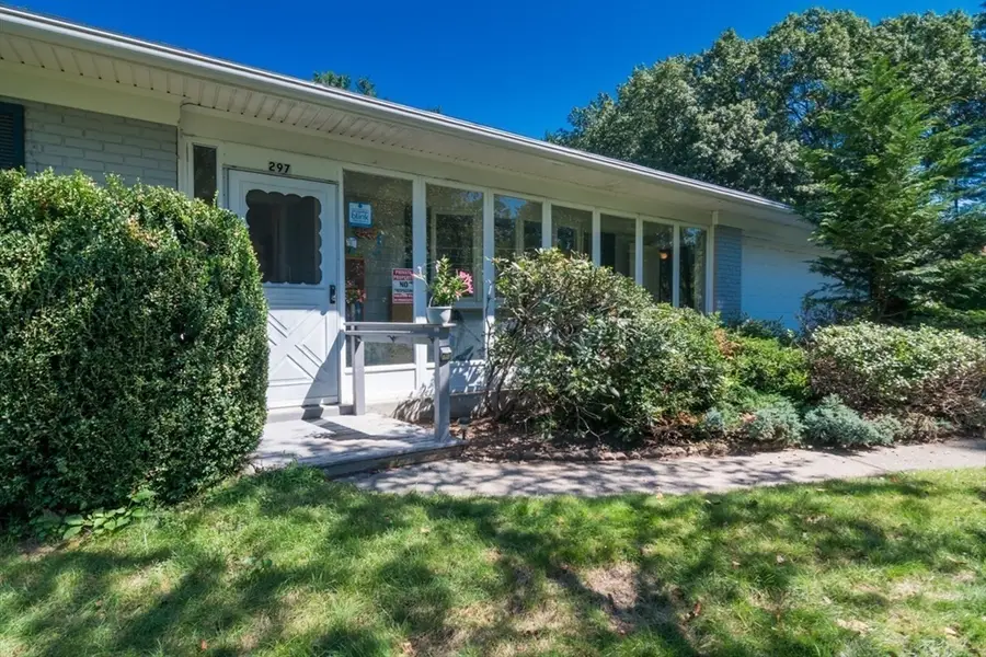 297 Falley Dr, Westfield, MA 01085 - #2