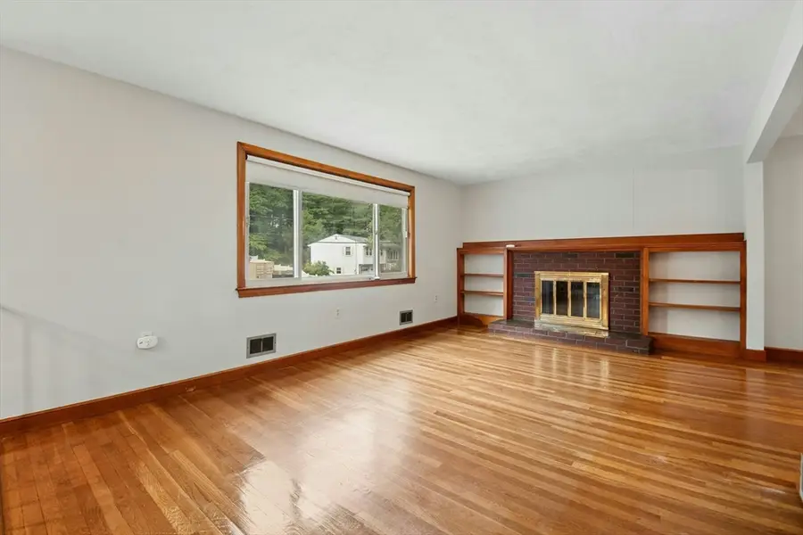 129 Chickering Road, Dedham, MA 02026 - #3