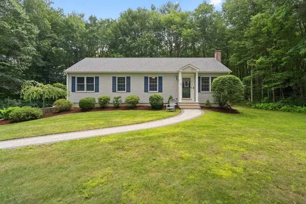 352 Town Farm Rd, Barre, MA 01005