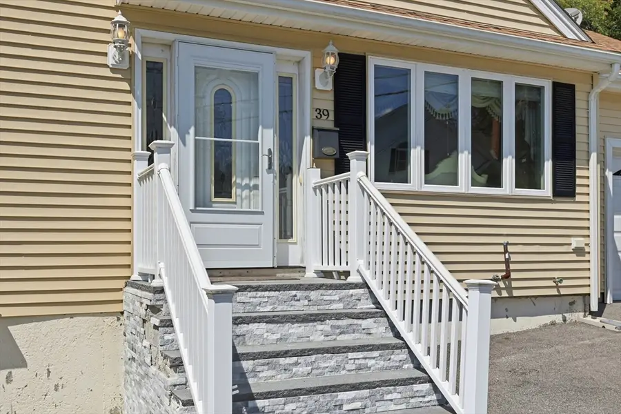 39 Sunflower Rd, Holbrook, MA 02343 - #3