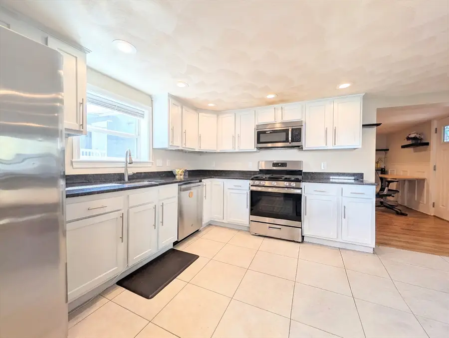 35 Francis St, Everett, MA 02149 - #3
