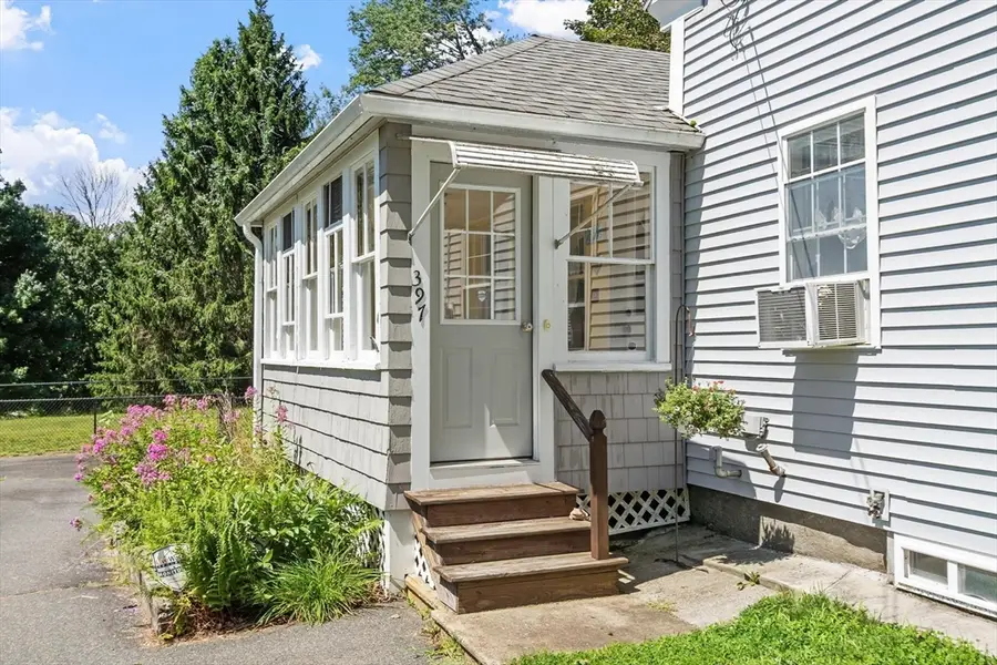 397 Pleasant St, Barre, MA 01005 - #2