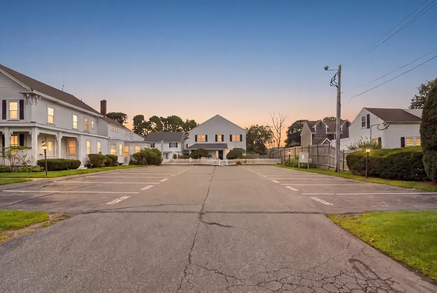 48 Camp St #2, Hyannis, MA 02601 - #3