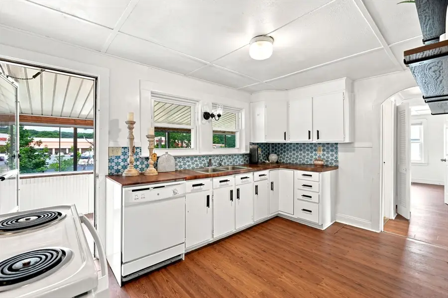 31 Perkins St, Quincy, MA 02169 - #2