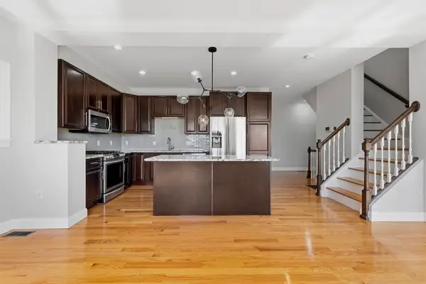 375 Border Street #375, Boston, MA 02128