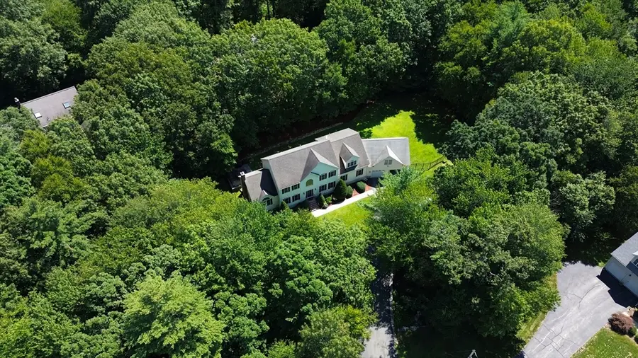 8 Karen Ln, Milford, MA 01757 - #3