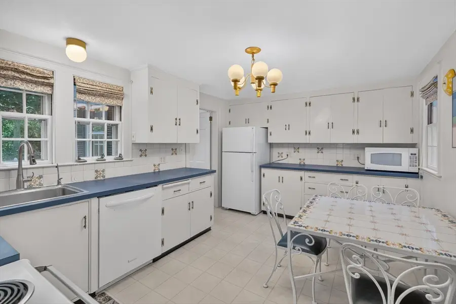 75 Warren, Plymouth, MA 02360 - #3