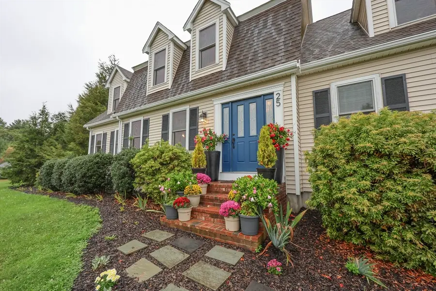25 Autumn Rd, Wrentham, MA 02093 - #2