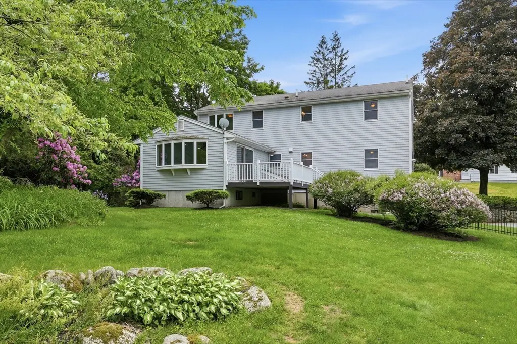 6 Hillcrest Rd, Bedford, MA 01730 - #1
