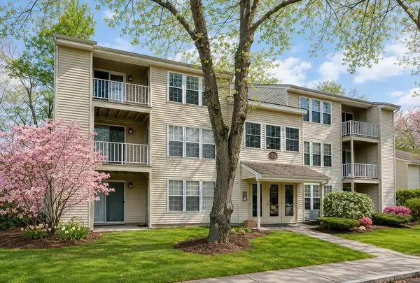 26 Walden #1, Natick, MA 01760