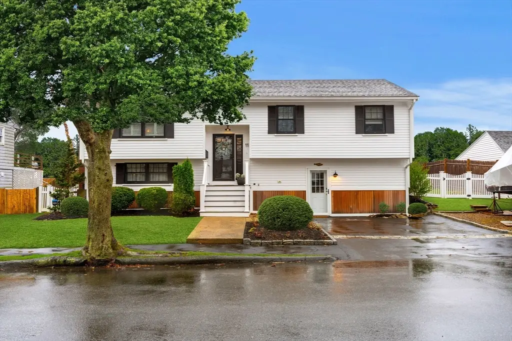11 Taft St, Marblehead, MA 01945 - #1