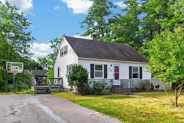 542 Wanoosnoc Rd, Fitchburg, MA 01420