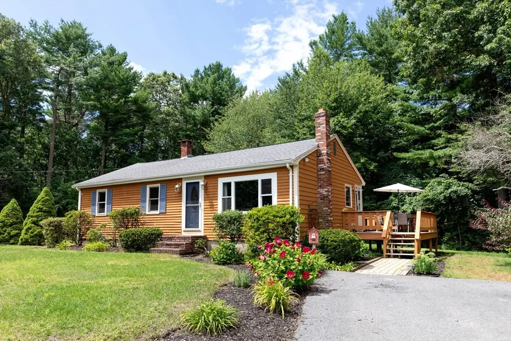 71 Lake St, Pembroke, MA 02359 - #1