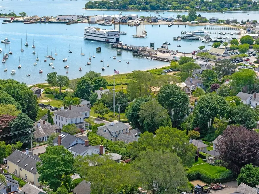 124 Main St., Tisbury, MA 02568 - #2