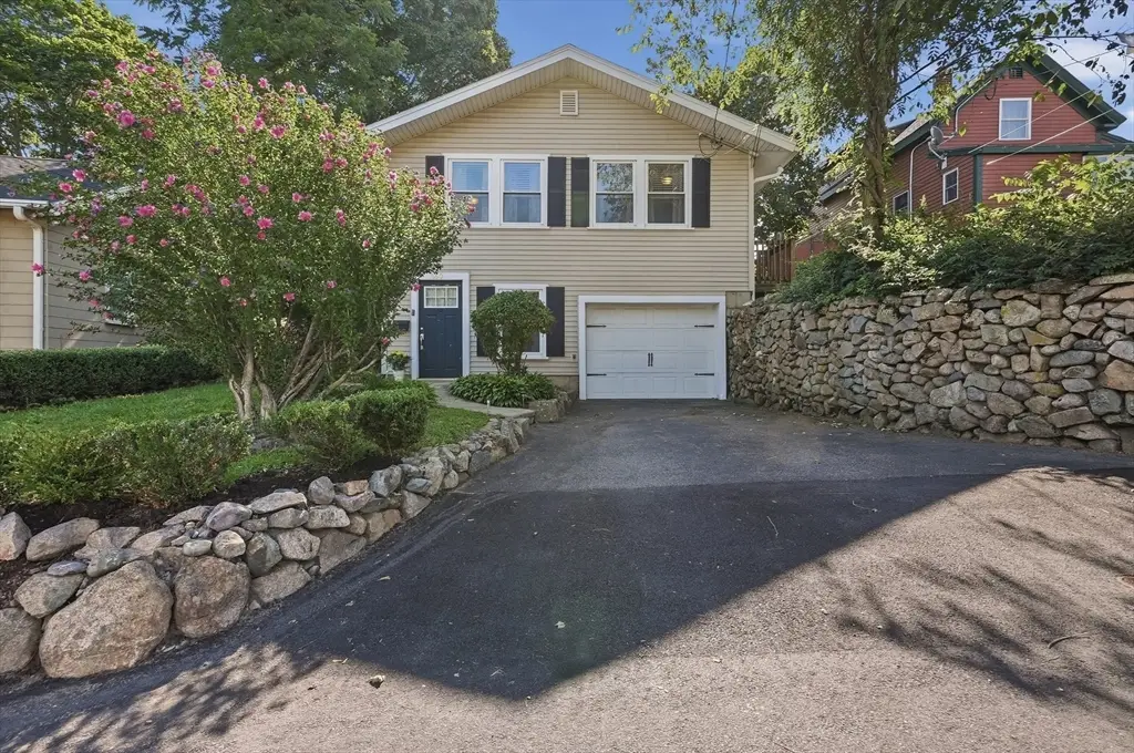 560 Middle St, Weymouth, MA 02189 - #1