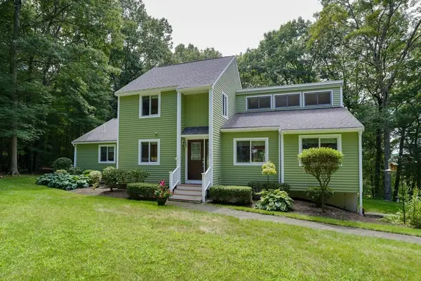 7 Daniels Road, Mendon, MA 01756