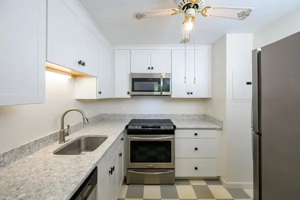 25 Woodsum Drive #7, Braintree, MA 02184